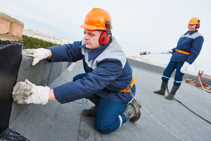 Signs It’s Time For A Flat Or Single-Ply Roof Installation